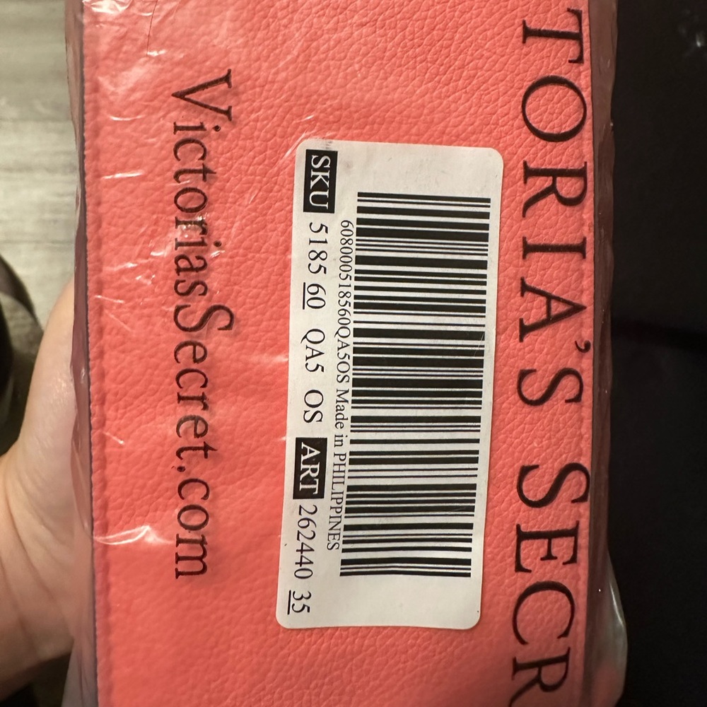 Brand new coral pink purse - Picture 2 of 4